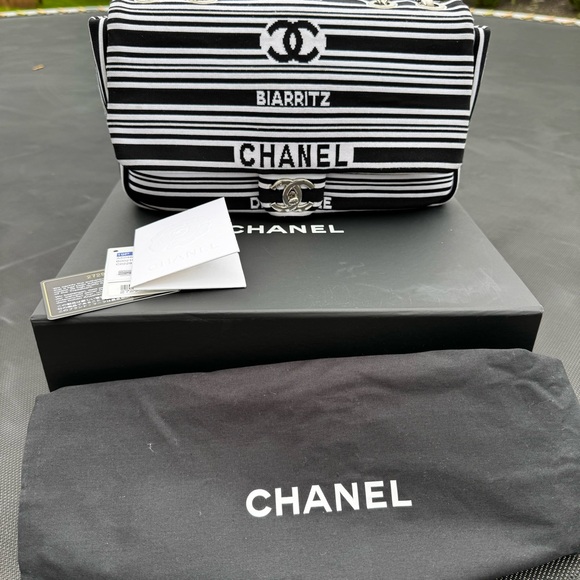 Venise Biarritz Flap Bag Striped Canvas Medium - Picture 13 of 13